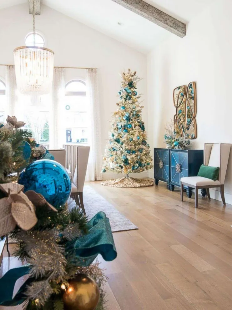 Decorating early for Christmas can boost your happiness, even science shows  it - Good Morning America