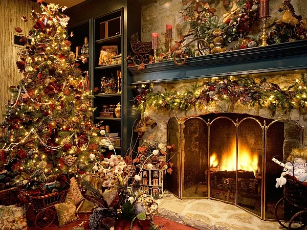 Design Traditional Christmas Non-Traditional Christmas Decor To Experiment Unique Styles