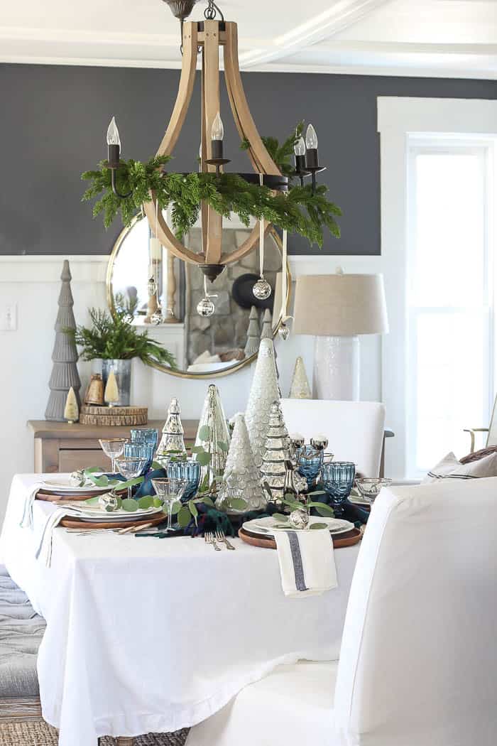 Eclectic Christmas Tablescape | 2018 - Rooms For Rent blog