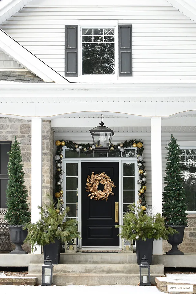 ELEGANT CHRISTMAS PORCH DECORATING - CITRINELIVING