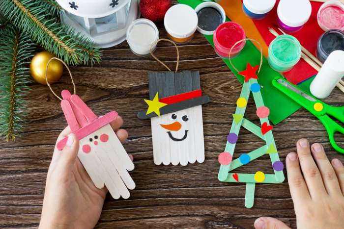 FamilyEducation by PlayKids: 25 Christmas Crafts for Kids to Spark Joy