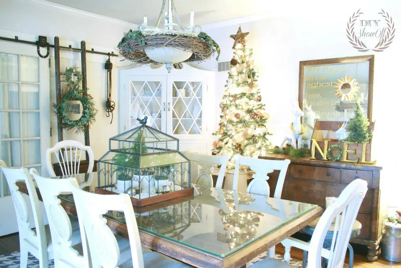 farmhouse Christmas Archives - DIY Show Off ™ - DIY Decorating and Home  Improvement BlogDIY Show Off ™ – DIY Decorating and Home Improvement Blog