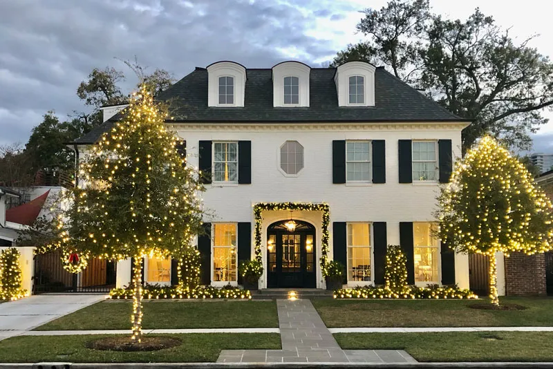 Garden Oaks Commercial Christmas Lighting | Ignite Christmas Lighting