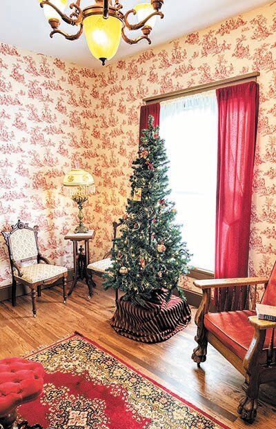 Gate's House at the Limon Heritage Museum decked out for Christmas - The  Leader