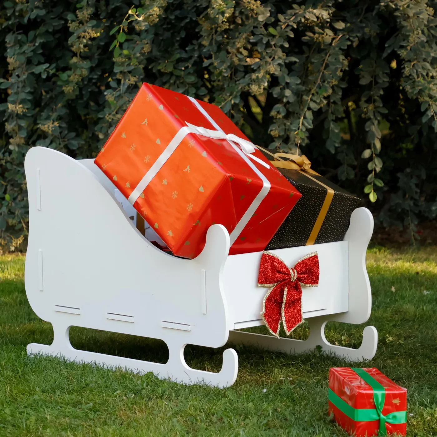 Giant All-Weather Christmas Sleigh, Outdoor Garden Decoration Sledge, –  bekerarts