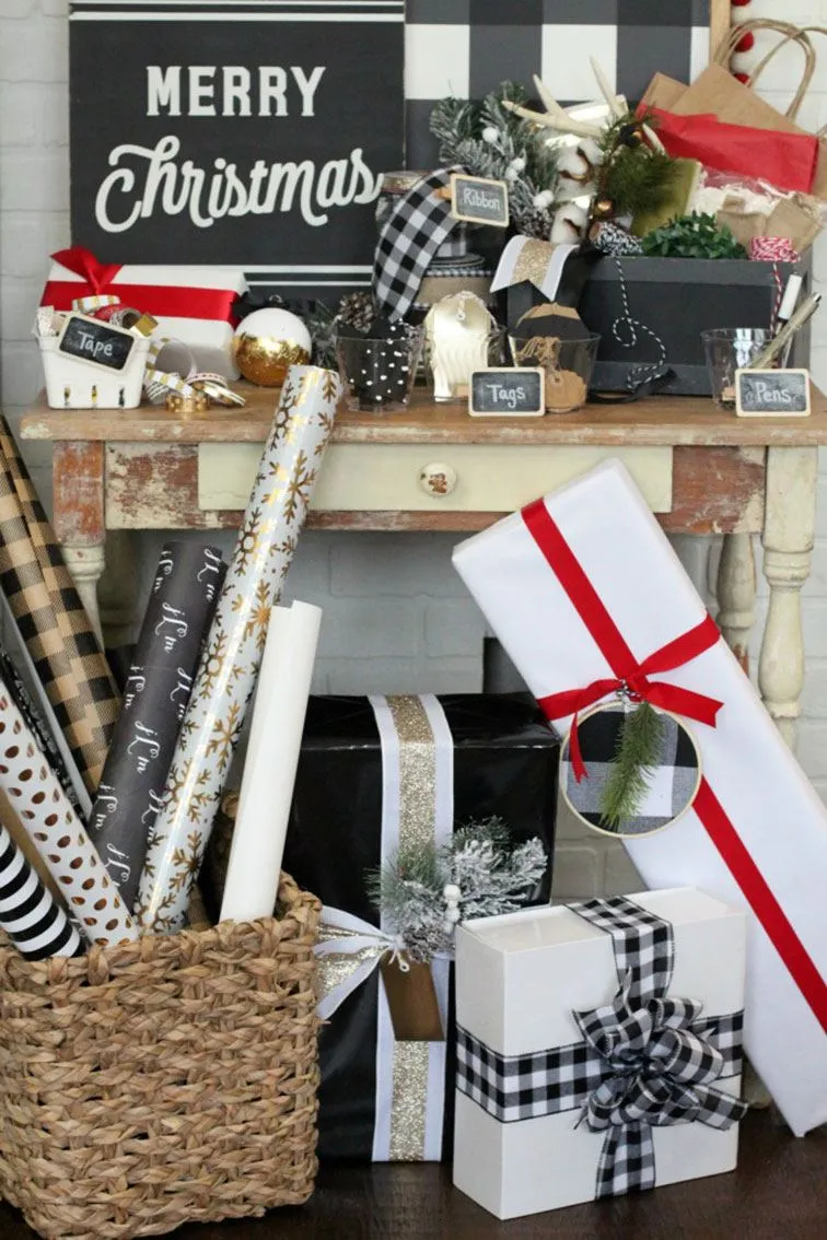 Gift Wrapping | How to Host a Gift-Wrapping Party | Chinet®