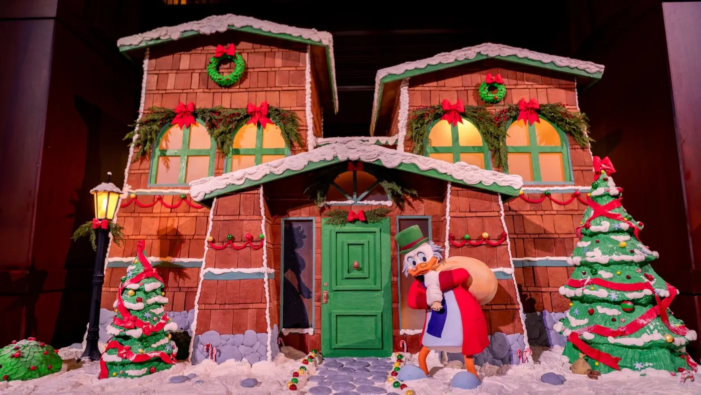 Gingerbread at Disneyland: Where to Find These Sweets