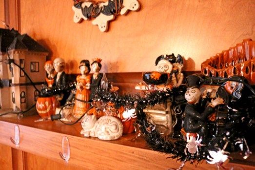 Halloween Décor: Come on in! - Bloody Popcorn