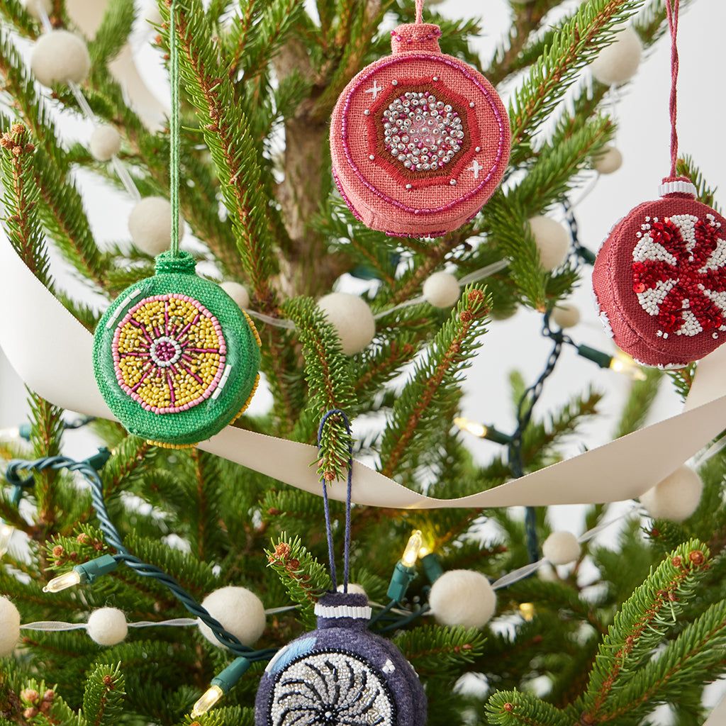 Hand-Beaded Pink Bubblegum Vintage Bauble Christmas Tree Ornament – Craftspring