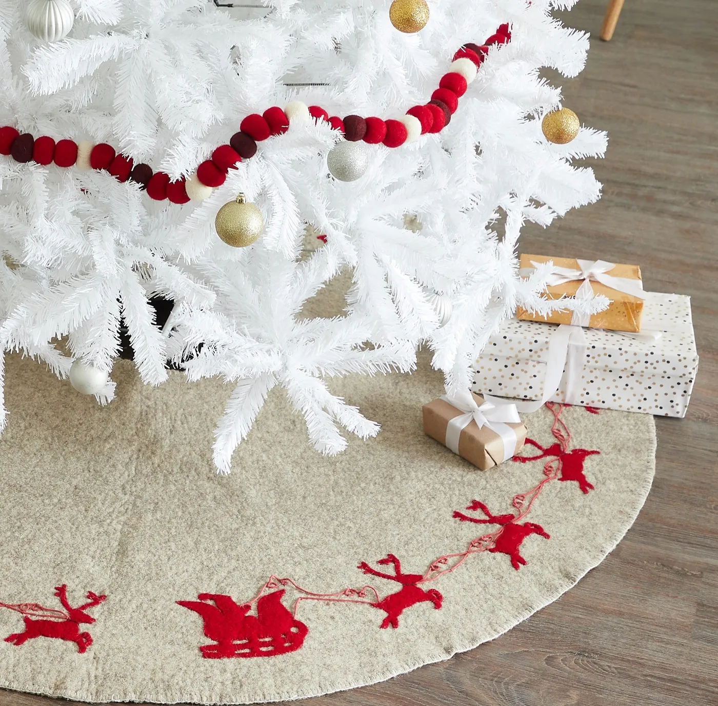 Handmade Reindeer Christmas Tree Skirt- Grey Red Reindeer Felt Hand  Embroidered Christmas Tree Skirt
