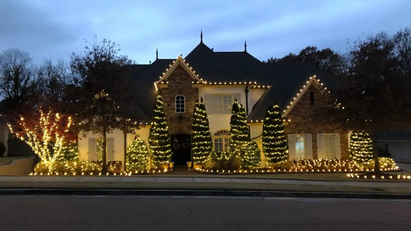 Holiday & Christmas Light Installation Memphis