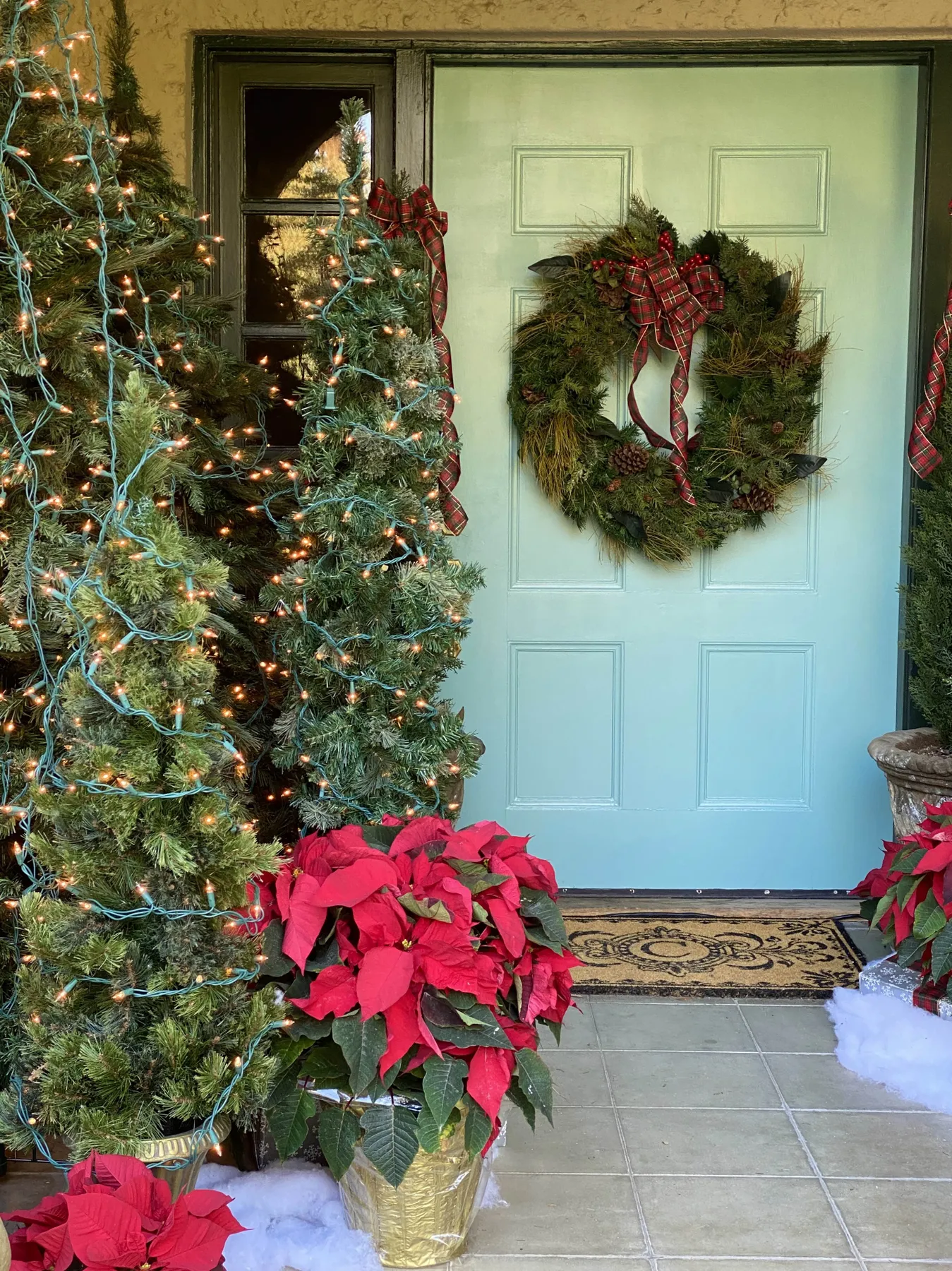 Holiday Front Porch Decor | Life at Bella Terra