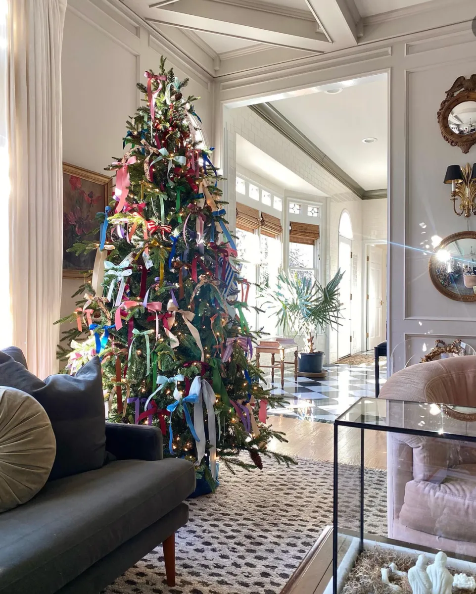 Holiday home decor we are obsessed with - 100 Layer Cake