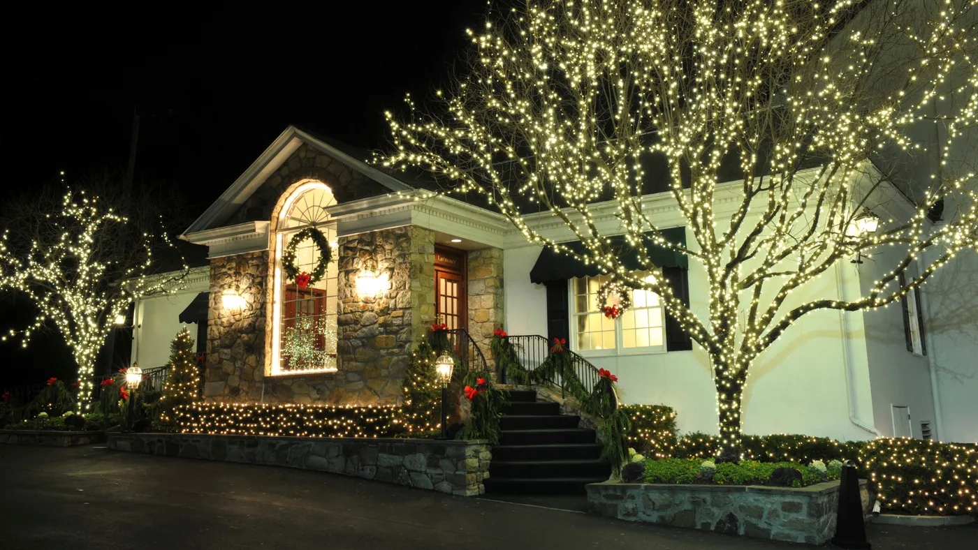 HOLIDAY LIGHTS | StillwaterPW