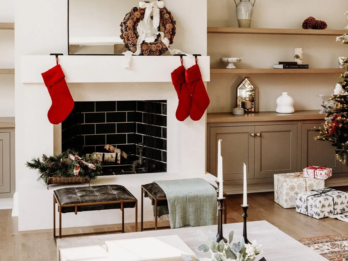 Holiday Magic: How Designers Are Decorating Omega Cast Stone Mantels This  Holiday Season – Fireplace Inspiration