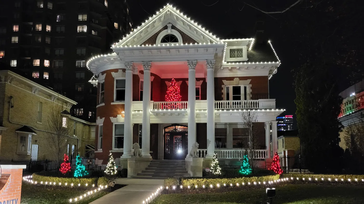 Holiday & Permanent Exterior Lighting — London, ON