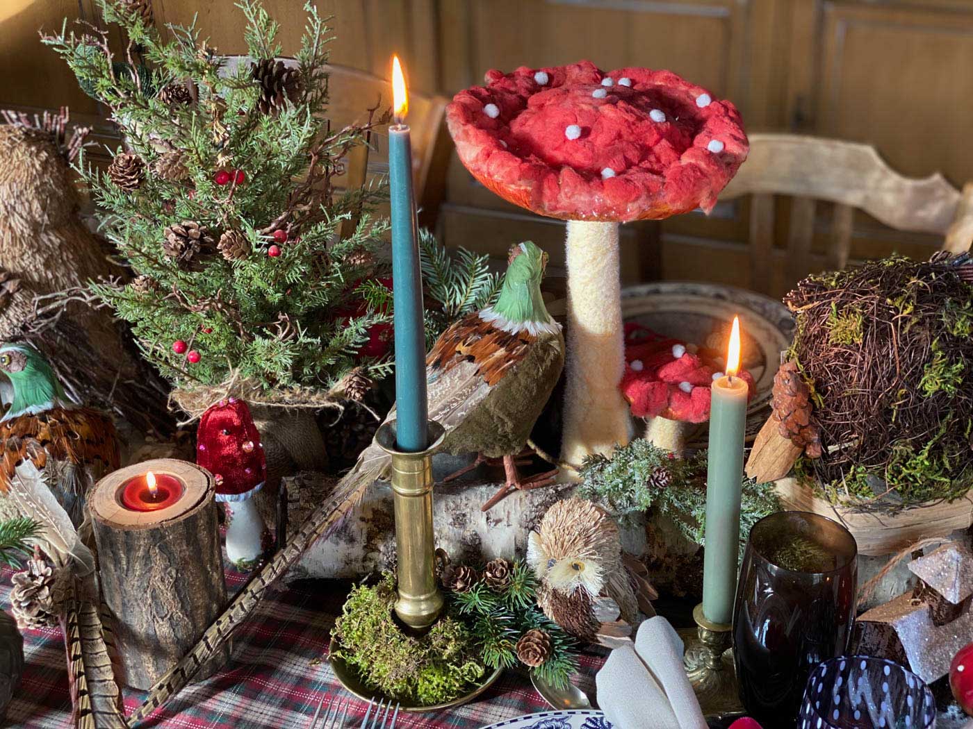 Holiday Tablescape: a Christmas tale • Une Bonne Maison