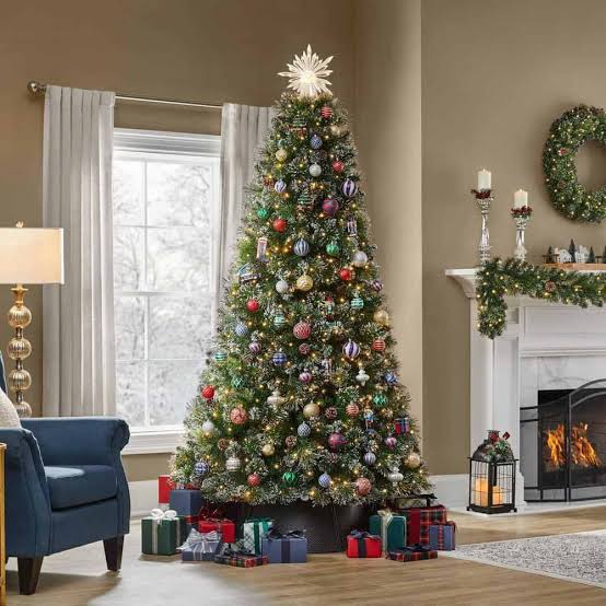 Home Accents Holiday 23PG90019 7.5 Ft. Pre-Lit LED Sparkling Amelia Frosted  Pine Artificial Christmas Tree | BigEasyMart.com