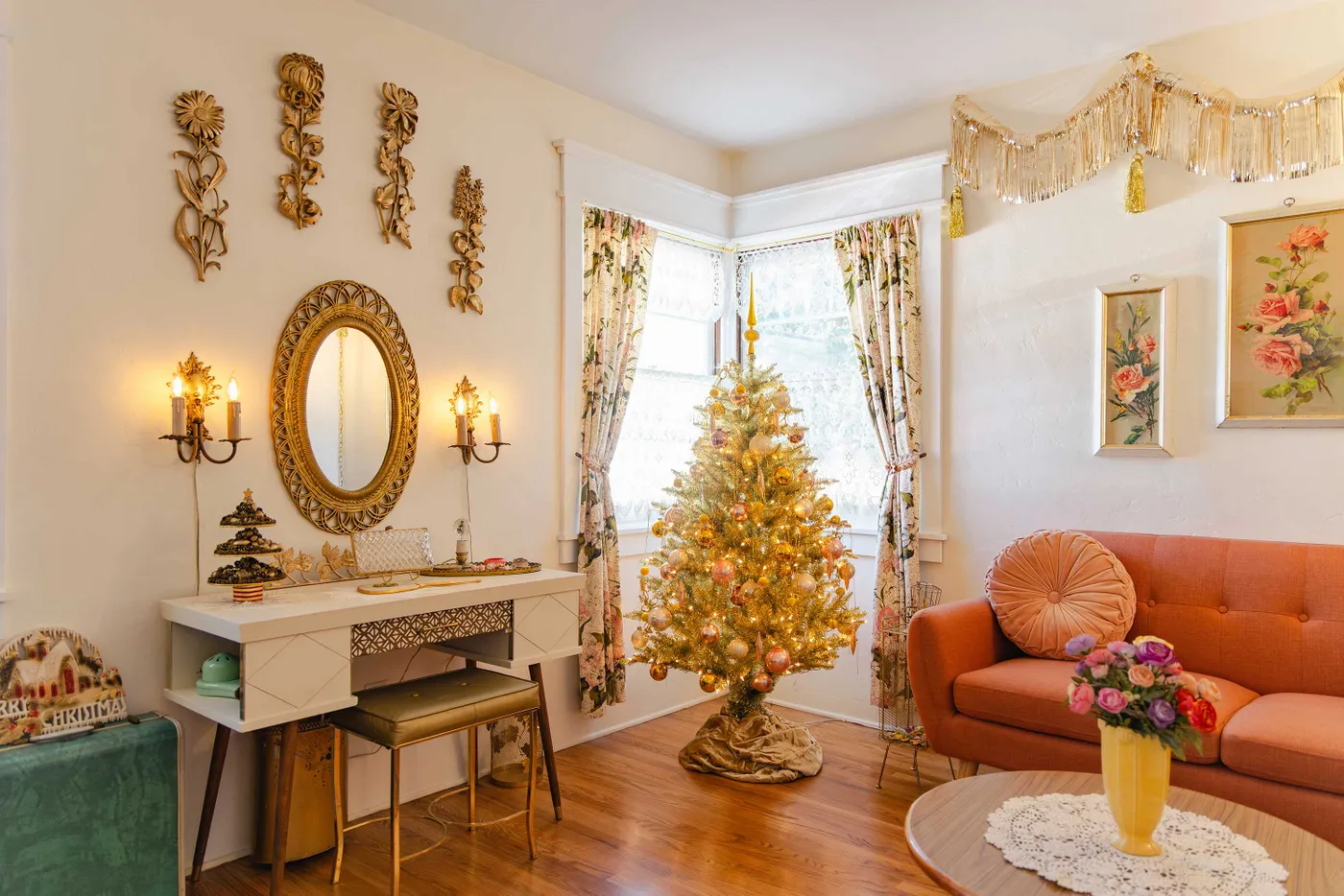How to Create a Bejeweled Christmas Tree | Apartment Therapy