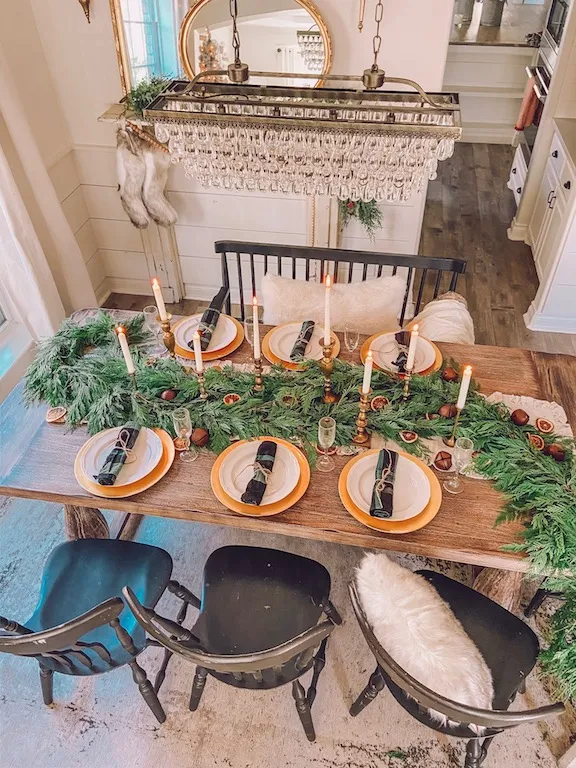 How to Create an Elegant Table This Christmas -