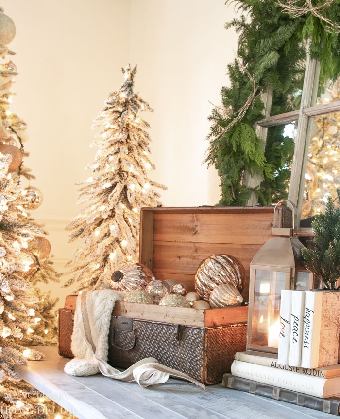 How to Decorate A Christmas Tree with Mixed Metals - Sanctuary Home Decor