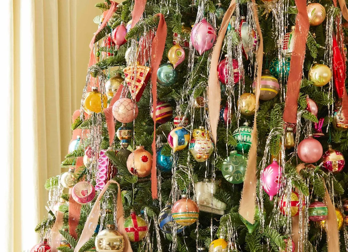 How to Put Tinsel on Your Christmas Tree Without Creating a Tangled Mess