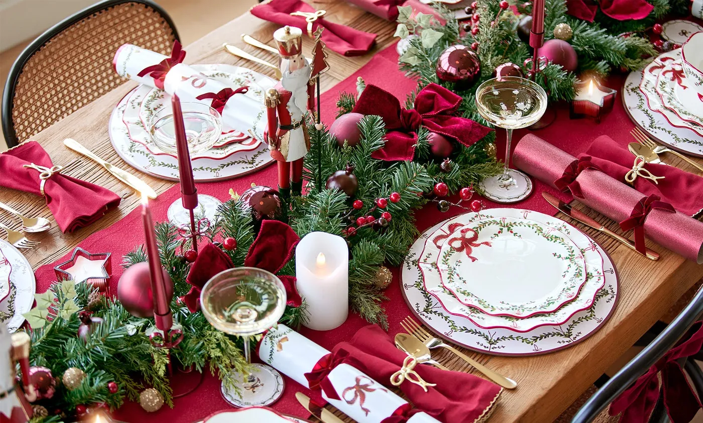 How to Set a Traditional Christmas Table | Bed Bath N' Table