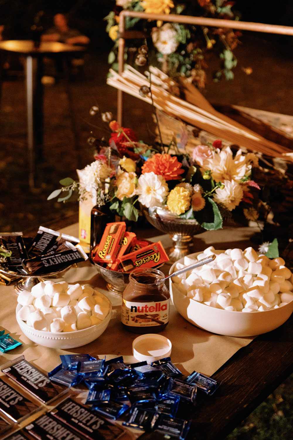 How to Set Up a S'mores Bar at Your Wedding