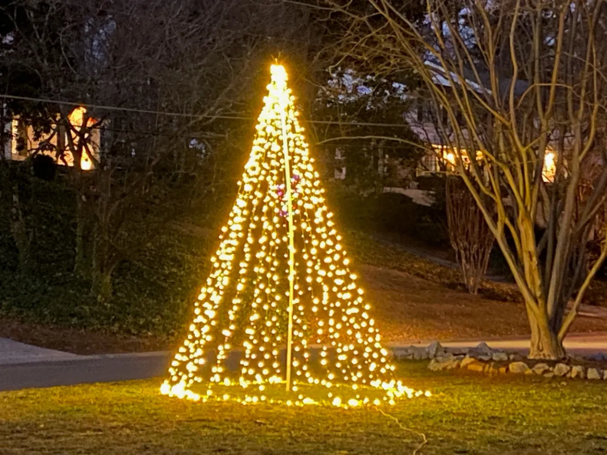 How-To: The Christmas Light Megatree - Spindle & Oak