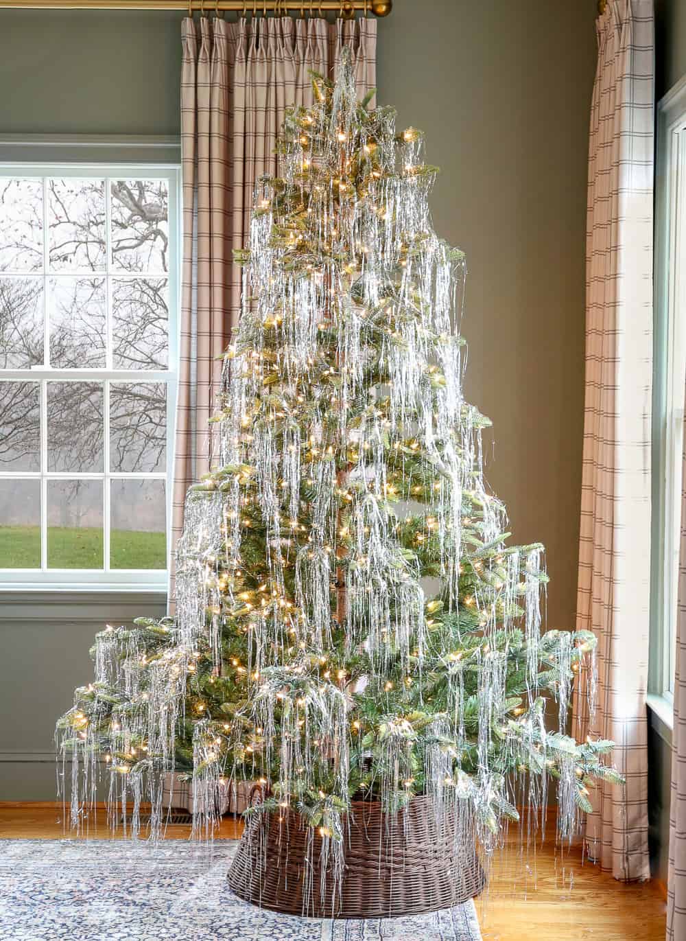 Is a Sparse Christmas Tree Right for You? - Stefana Silber