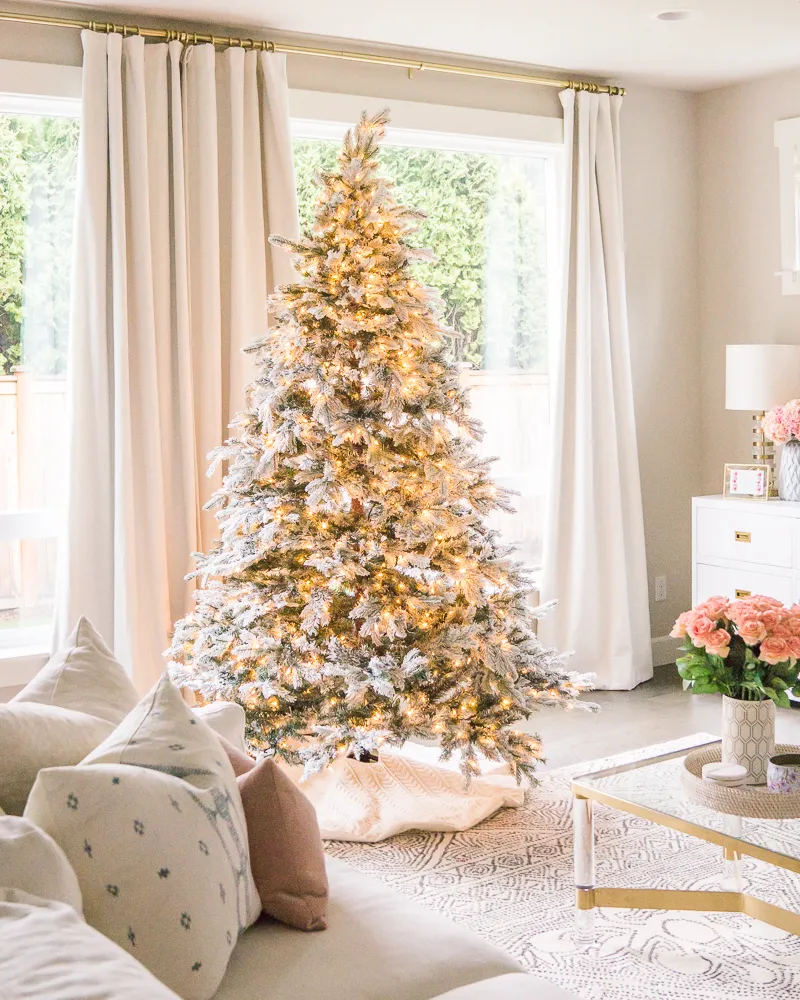 justatinabit-pink-gold-white-christmas-decorations-2019-home-tour-flocked- christmas-tree-seattle-home-blogger-8 | Just A Tina Bit