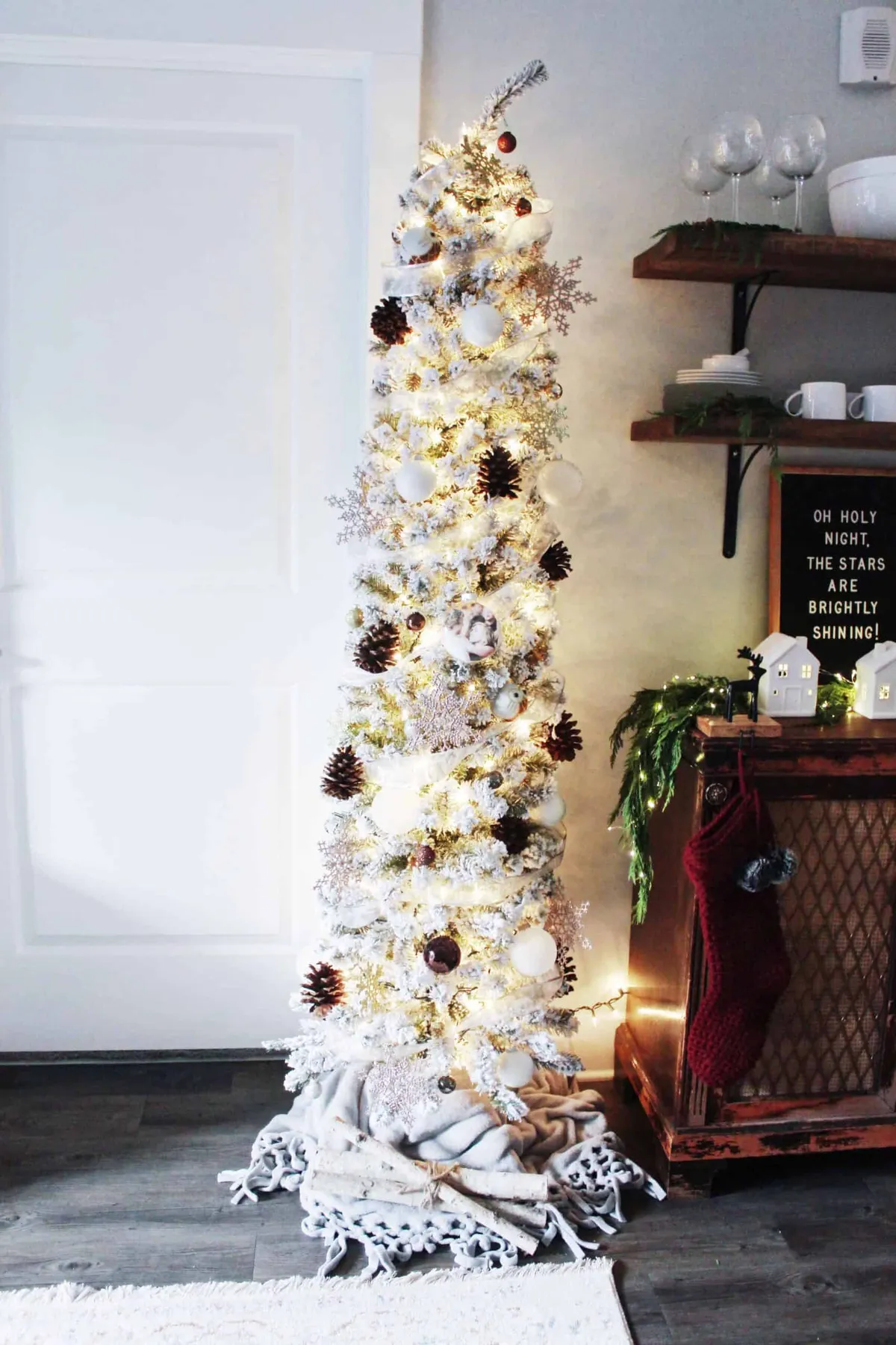 king of christmas - tree review | Caitlin De Lay