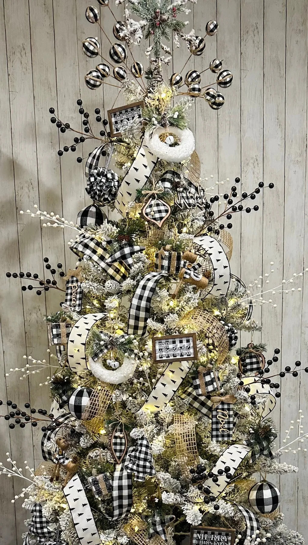 Luxury Christmas Trees Decorated In Black And White - Authorized Modern  Farmhouse Tree Fun365