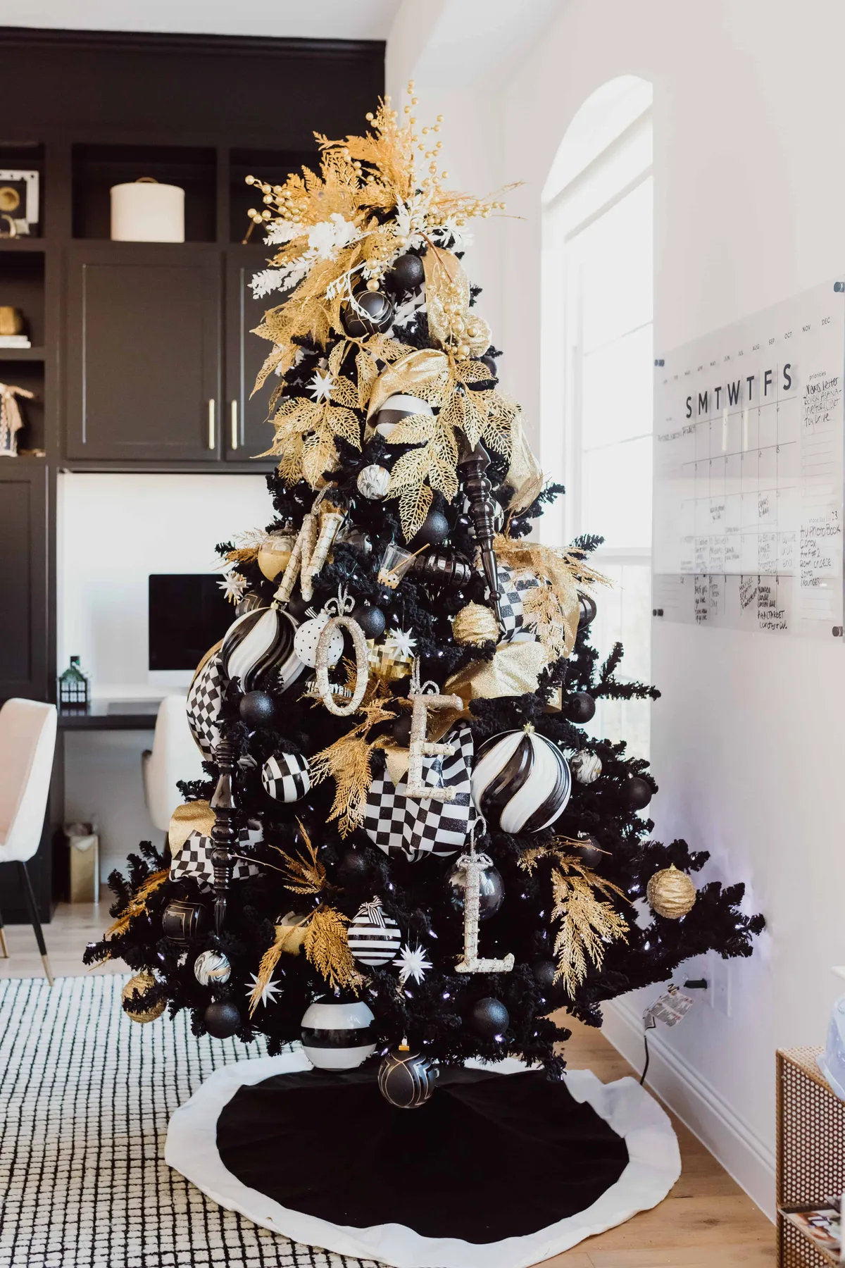 Luxury Christmas Trees Decorated In Black And White - Authorized Modern  Farmhouse Tree Fun365