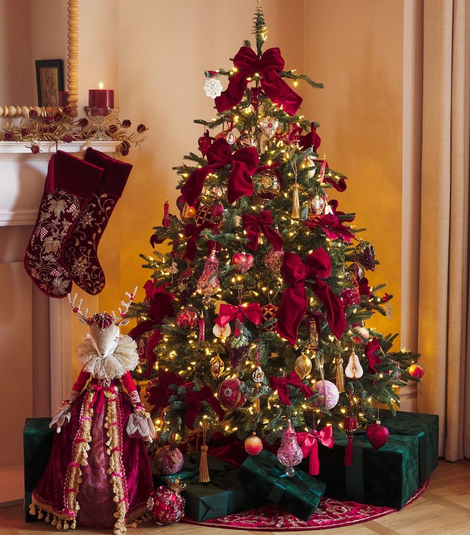 Luxury Garland Velvet Bow Tree Decoration | Harrods TN
