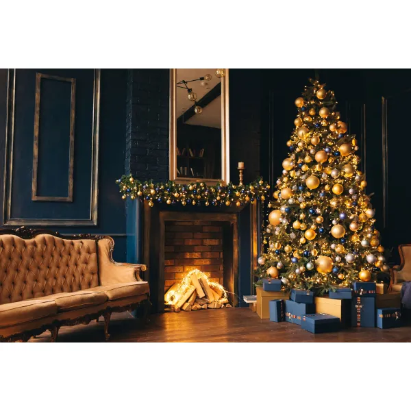 Luxury Gold Decorated Christmas Tree | Le Bloom London