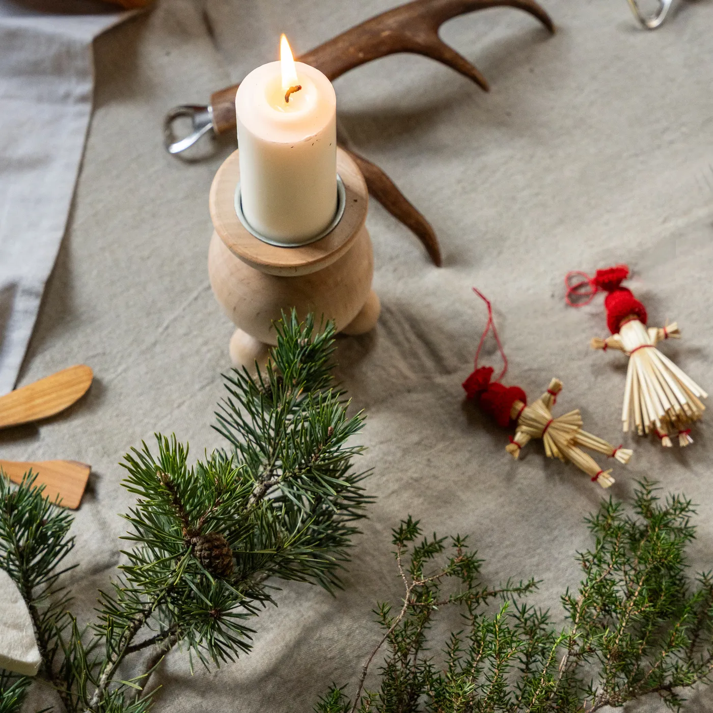 Natural Christmas table setting with Nordic charm | The Skansen Shop |  Skansenbutiken