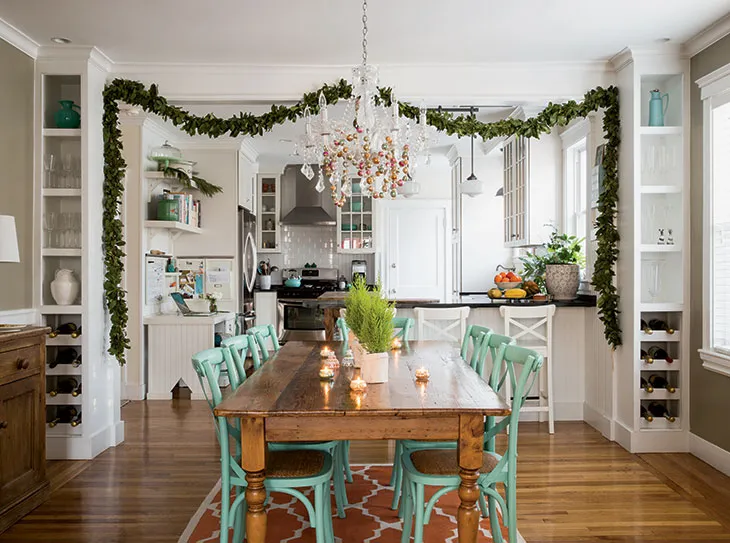 New England Holiday House Tours | Design Inspiration From the Yankee Archives