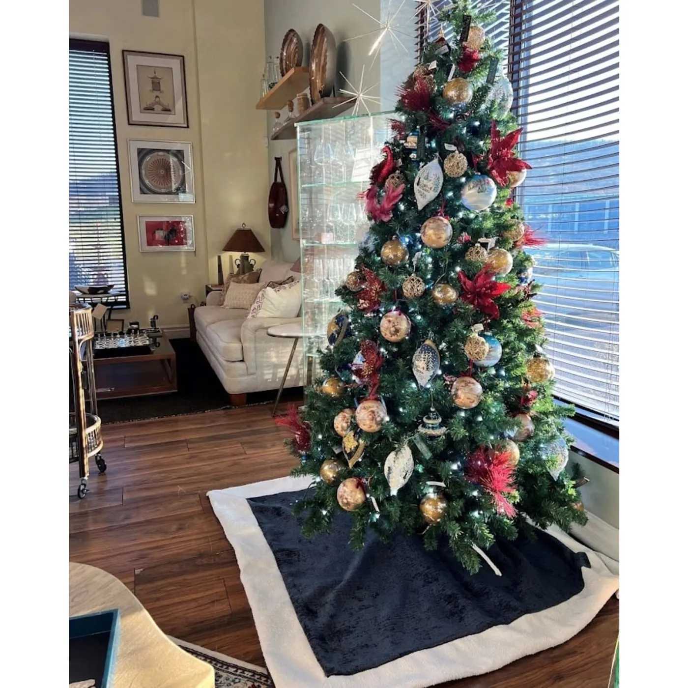 Nicky's Notions Blue White Large Square Tree Skirt Reversible - Designer's  Studio