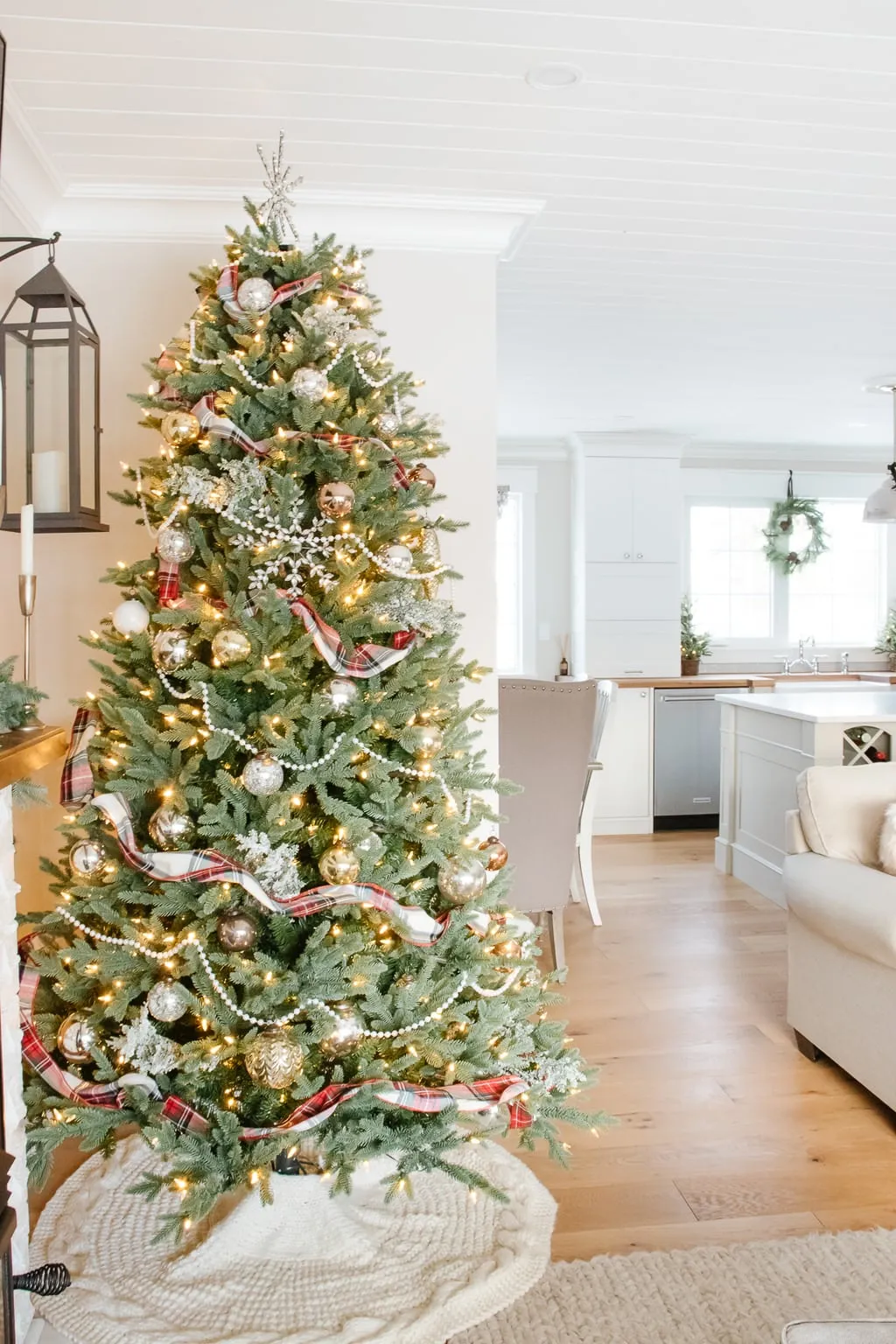 Nostalgic + Cozy Christmas Home Tour - Making it in the Mountains