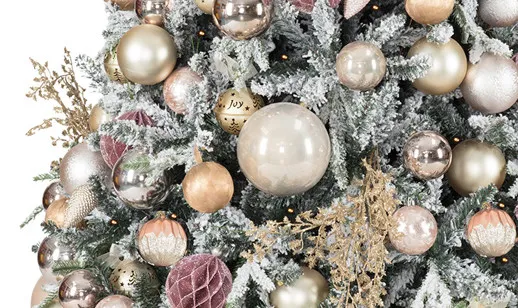Office & Commercial Christmas Decorations | phs Greenleaf