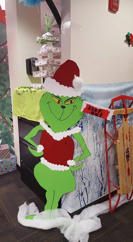 Office decorations : 2017 Christmas challenge (Whoville- Grinch that stole  Christmas)