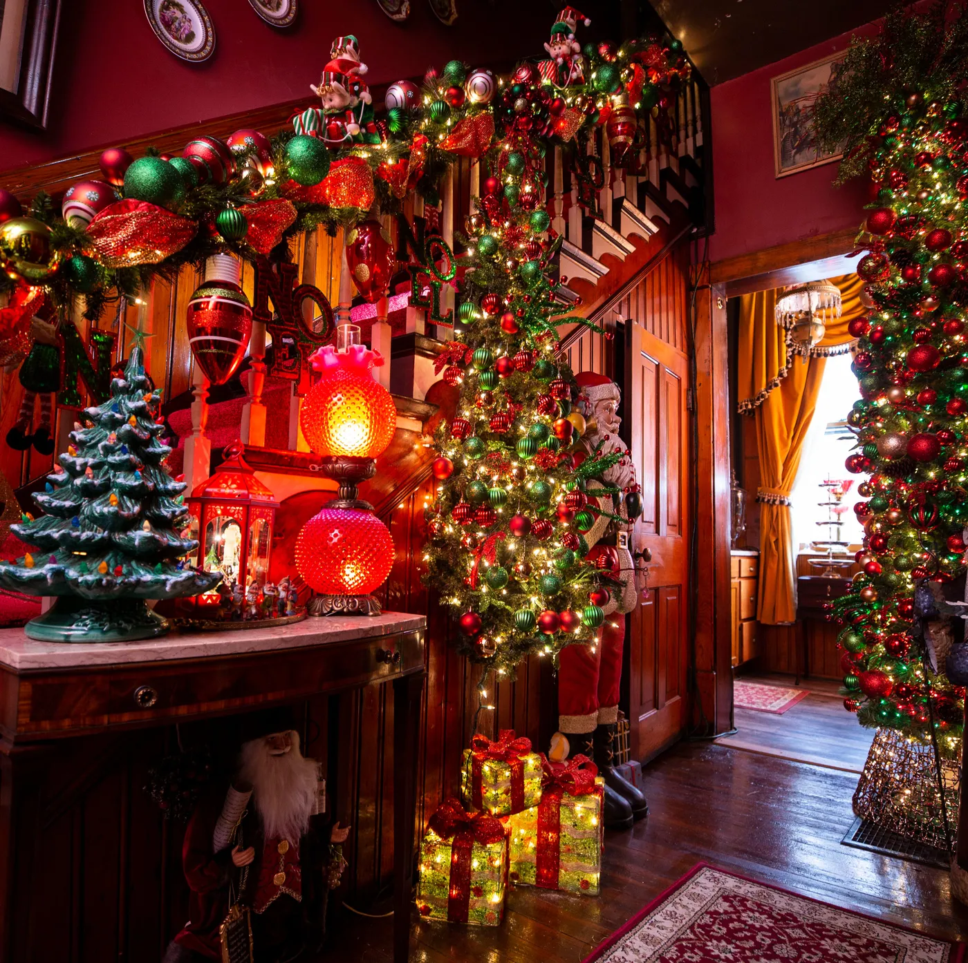 Our favorite Christmas homes in Louisville