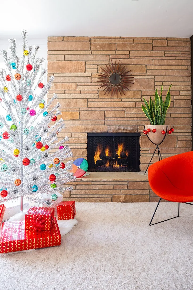Outdoor 1950 Christmas Decor Vintage 1950s Kitsch Christmas Home Decor  Retro 1950s Decor Inspiration — Emily Retro