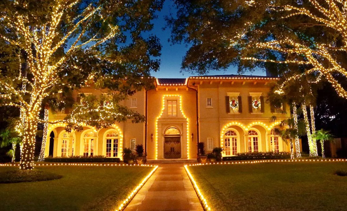 Pearland Commercial Christmas Lighting | Ignite Christmas Lighting