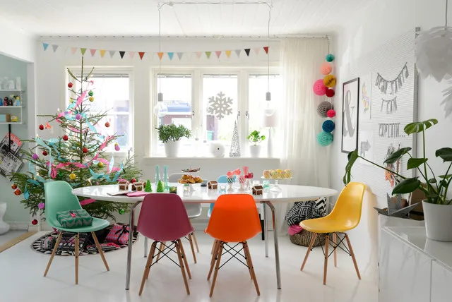Postcards From ... Christmas Decor Around the World