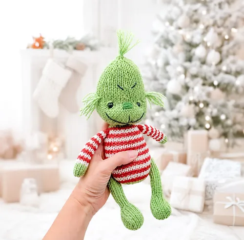 Ravelry: Grumble Mistletoe (Grinch) pattern by Maria Ermolova