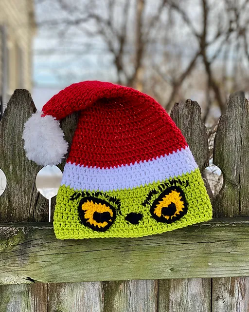 Ravelry: Grumpy Green Santa Hat pattern by Crafty Kitty Crochet