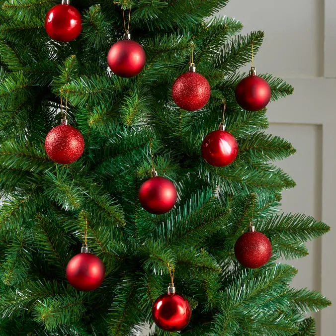 Red Bauble Christmas Tree Closeup Of Gold And Red Christmas Baubles On Tree Stock Photo, Picture