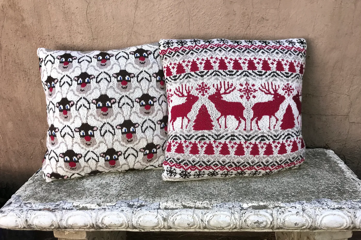 Reindeer Games Pillows - Knitting Pattern — The Knitwit